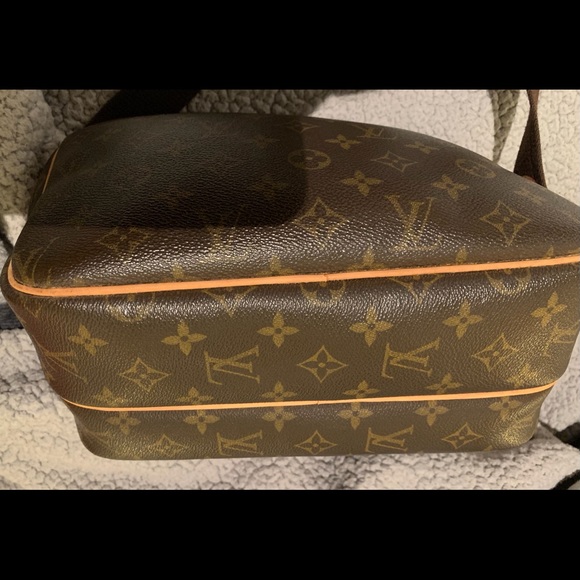 Louis Vuitton Reporter PM - Picture 12 of 14